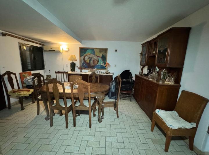 Casa · 120m² · 6 Ambientes · 1 Cochera