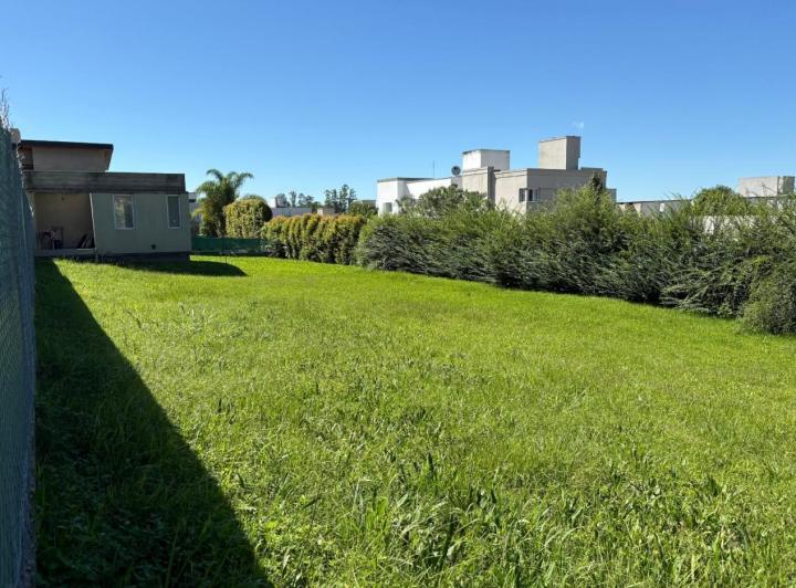 Terreno · 458m²
