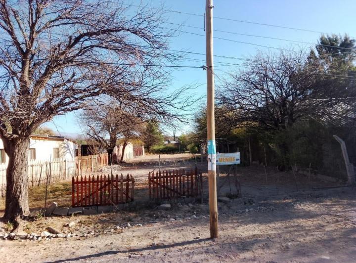 Terreno · 975m²