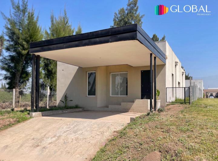 Casa · 342m² · 2 Dormitorios · 1 Cochera