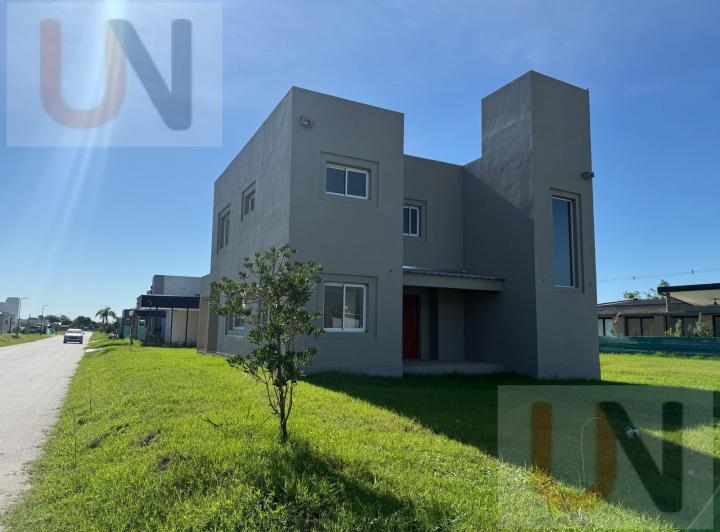 Casa · 183m² · 7 Ambientes