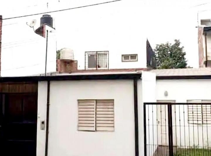Casa · 202m² · 6 Ambientes · 1 Cochera