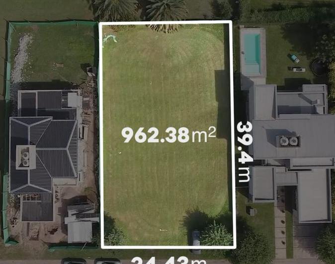 Terreno · 962m²