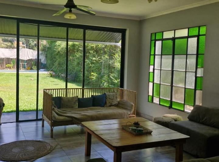 Casa · 170m² · 6 Ambientes · 1 Cochera