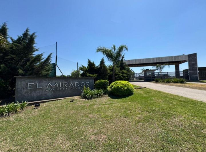 Terreno · 400m²