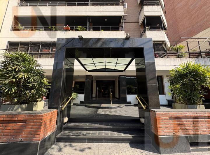 Departamento · 199m² · 6 Ambientes · 1 Cochera
