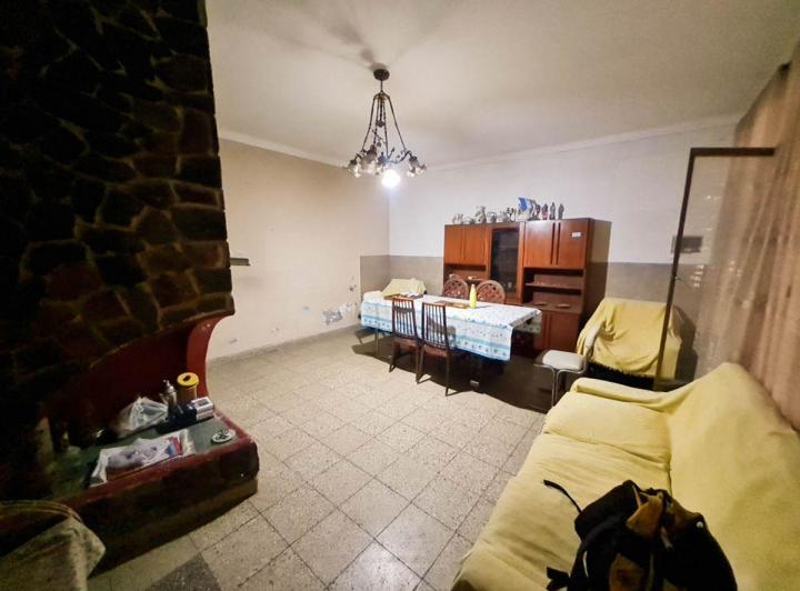 PH · 200m² · 12 Ambientes · 1 Cochera