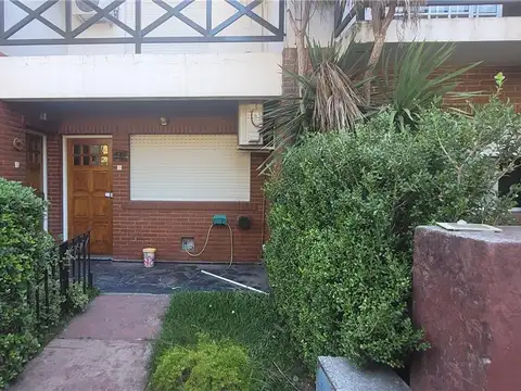 Casa en Alquiler en Burzaco, Partido de Almirante Brown