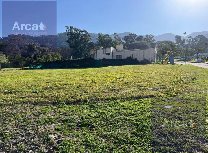 Terreno · 600m²