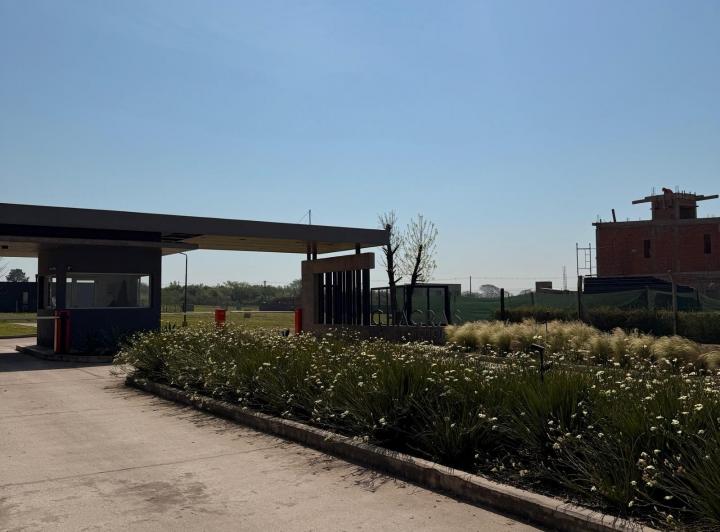 Terreno · 465m²