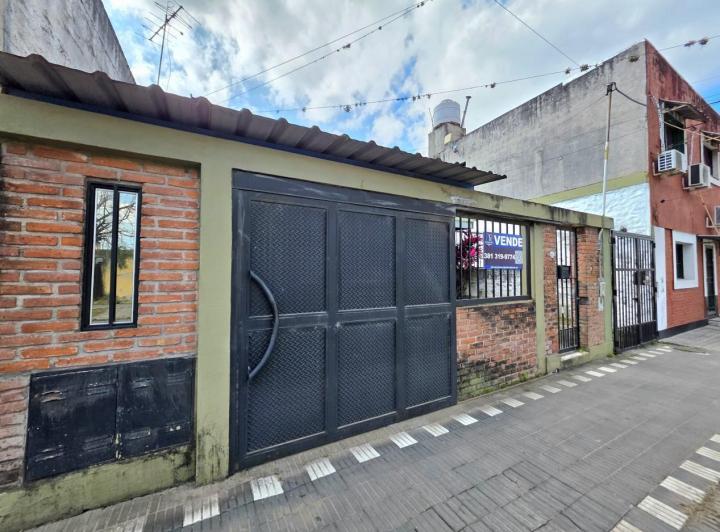 Casa · 126m² · 5 Ambientes · 1 Cochera