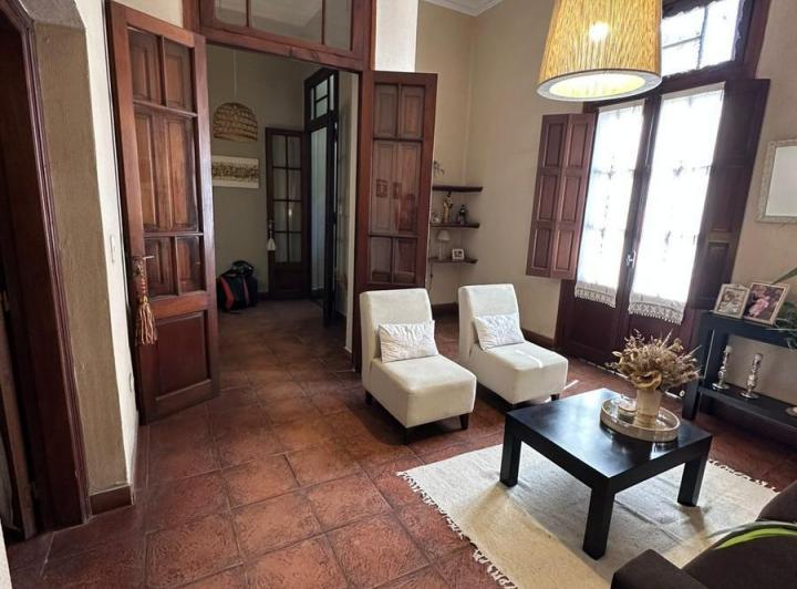 Casa · 153m² · 9 Ambientes