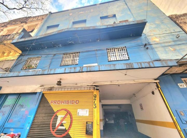 Garage · 2100m² · 23 Ambientes