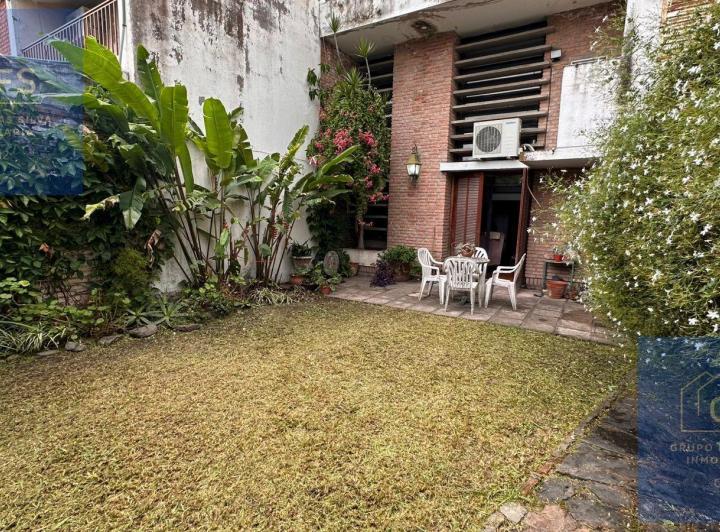 Casa · 277m² · 10 Ambientes · 2 Cocheras