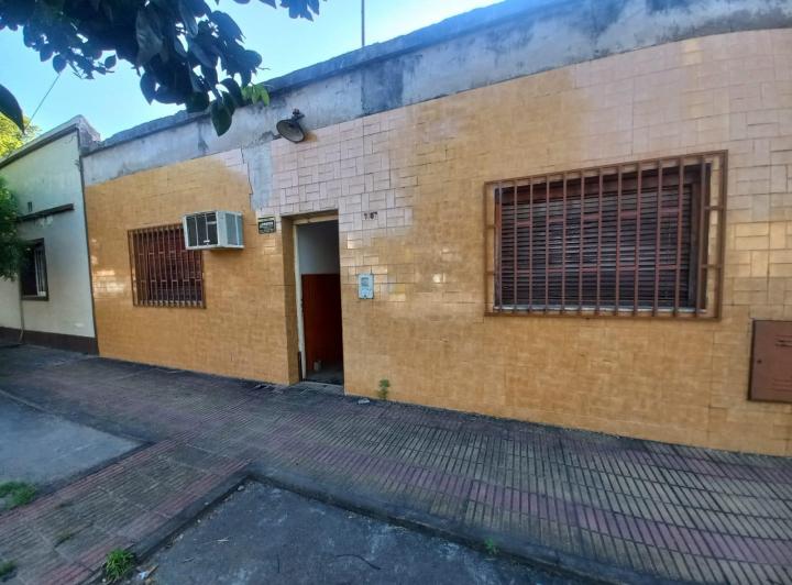 Casa · 200m² · 6 Ambientes