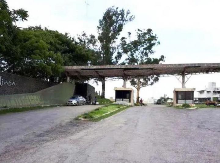 Terreno · 450m²