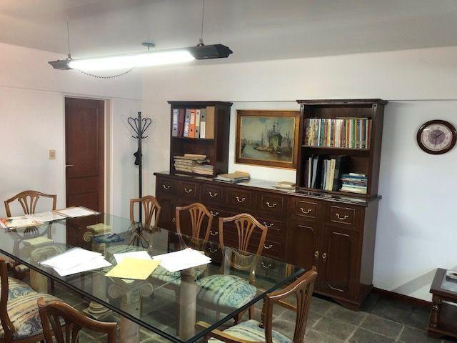 Oficina comercial · 205m²