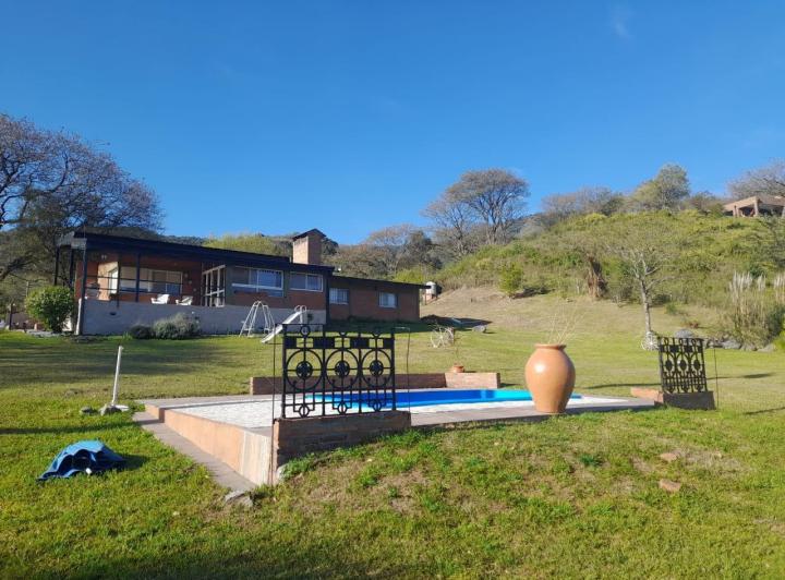 Casa · 200m² · 7 Ambientes · 1 Cochera