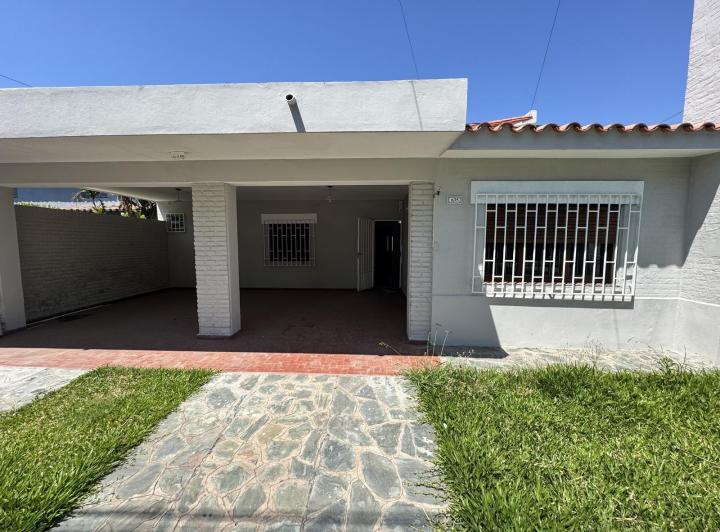 Casa · 171m² · 5 Ambientes · 2 Cocheras