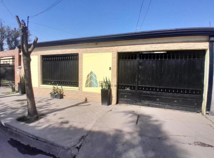 Casa · 170m² · 3 Dormitorios