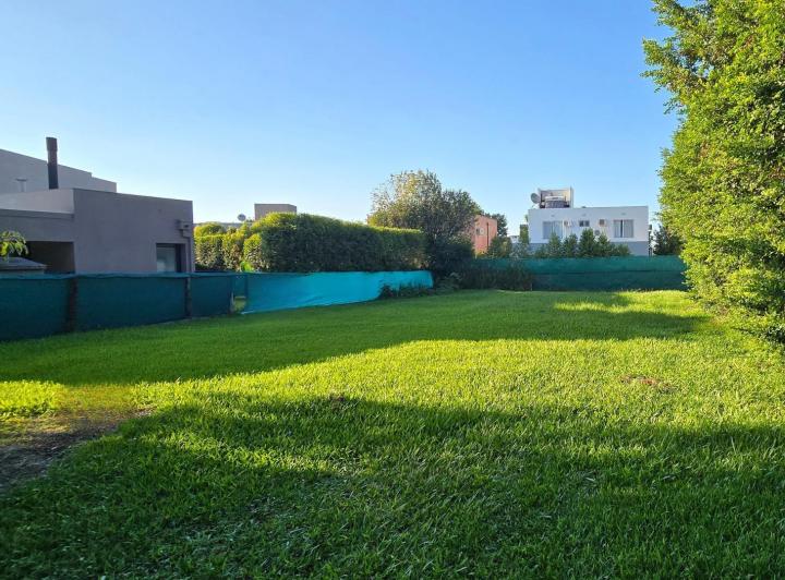 Terreno · 432m²