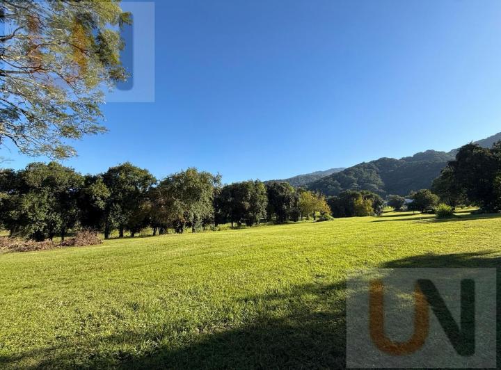 Terreno · 1850m²