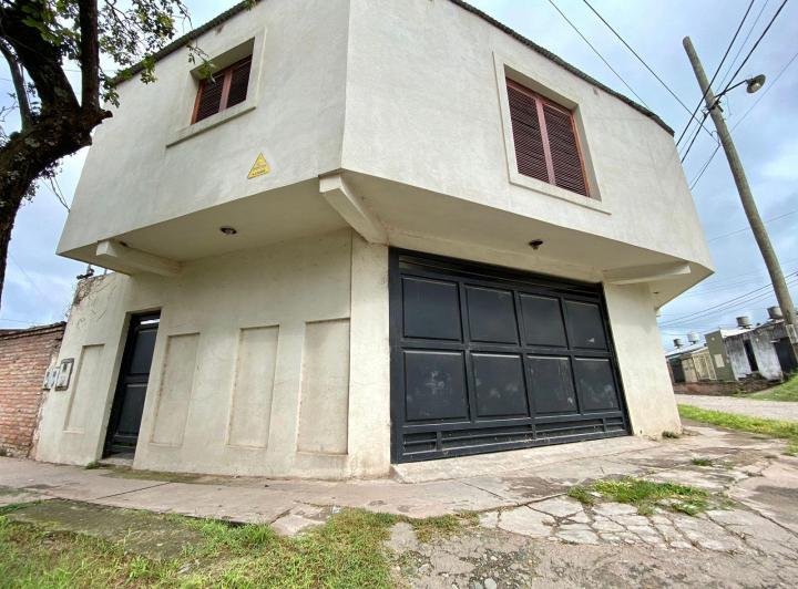 Casa · 150m² · 4 Ambientes · 2 Cocheras