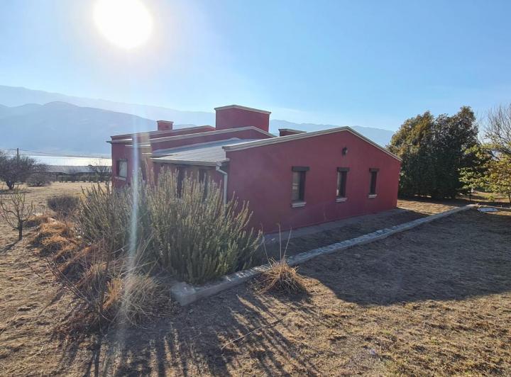 Casa · 3172m² · 3 Dormitorios · 3 Cocheras