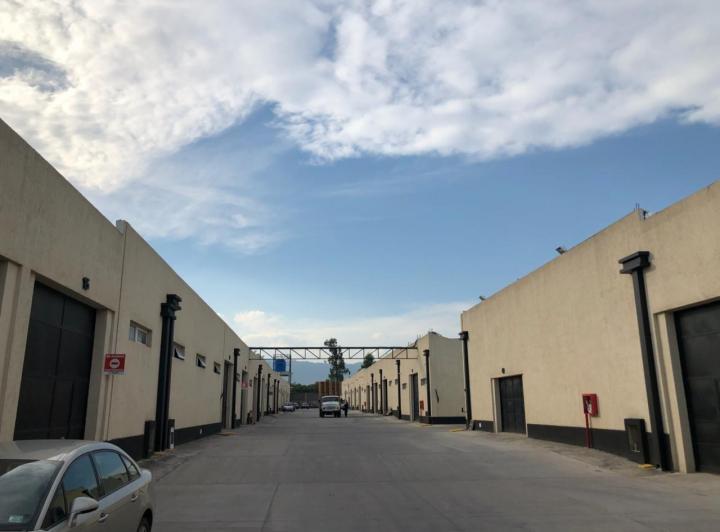 Bodega-Galpón · 300m²