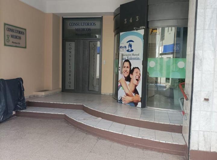 Consultorio · 24700m²