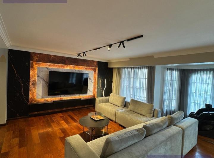 Departamento · 220m² · 4 Ambientes