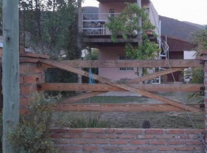 Casa · 200m² · 6 Ambientes