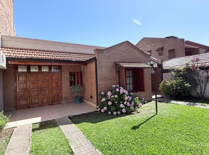 Casa · 100m² · 2 Dormitorios · 1 Cochera