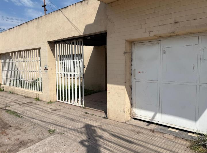 Casa · 130m² · 5 Ambientes · 2 Cocheras