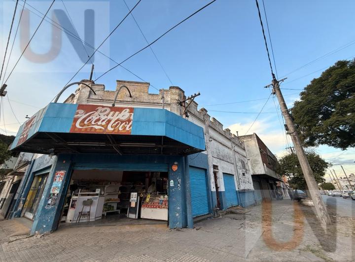 Local comercial · 537m²