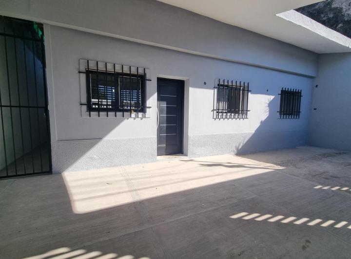 Casa · 90m² · 3 Dormitorios · 1 Cochera