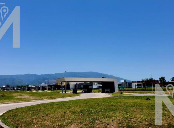Terreno · 451m²