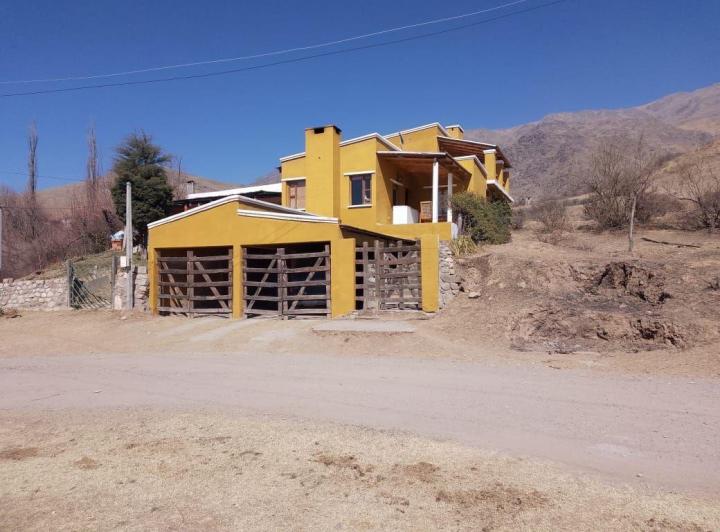 Casa · 310m² · 4 Ambientes