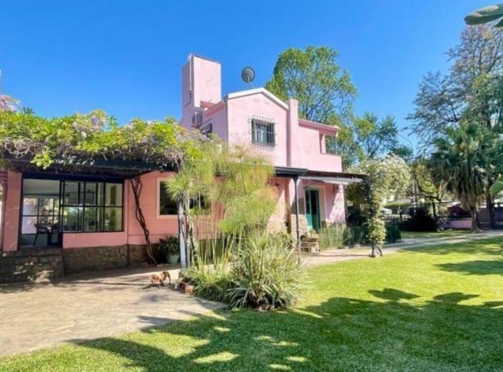 Casa · 232m² · 6 Ambientes