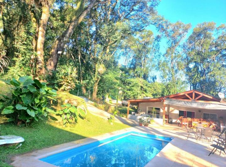 Casa · 250m² · 5 Ambientes