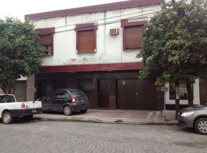 Casa · 400m² · 4 Ambientes