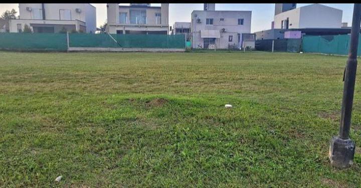 Terreno · 375m²