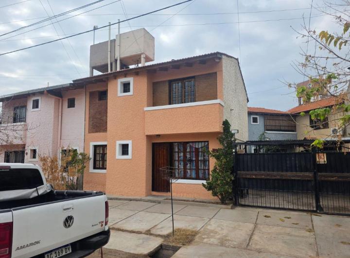 Casa · 100m² · 1 Ambiente