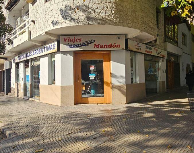 Local comercial · 135m²