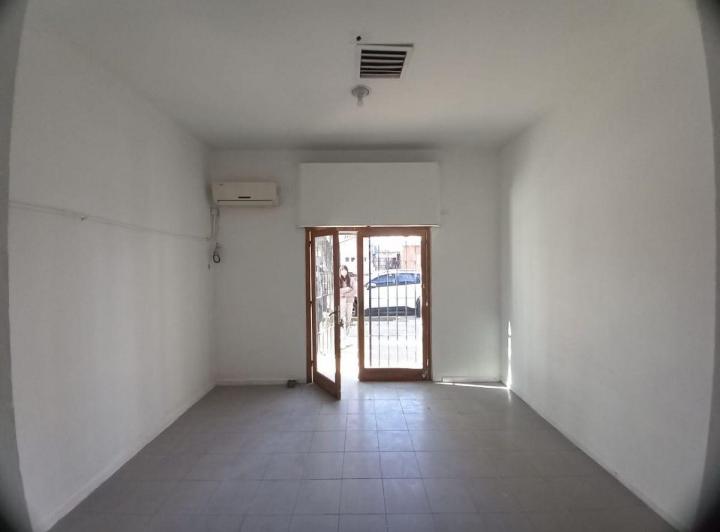 Local comercial · 30m² · 2 Ambientes