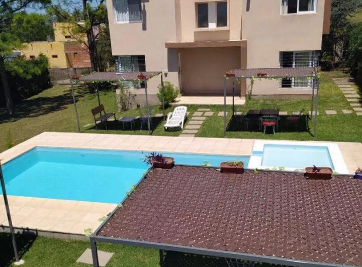 PH · 300m² · 7 Ambientes · 1 Cochera