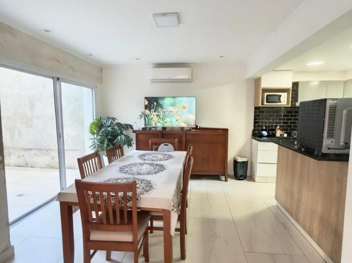 Casa · 140m² · 3 Dormitorios