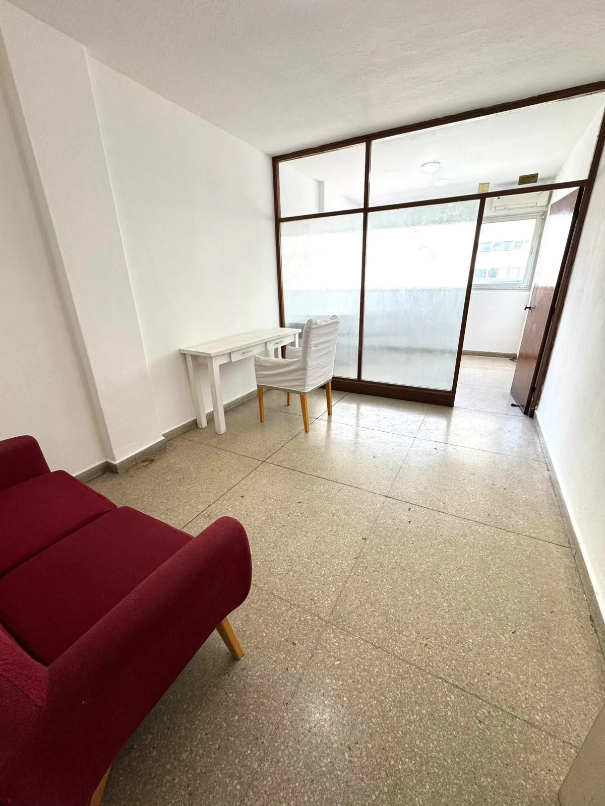 Oficina en Alquiler en Barrio Centro - Externa con Vista