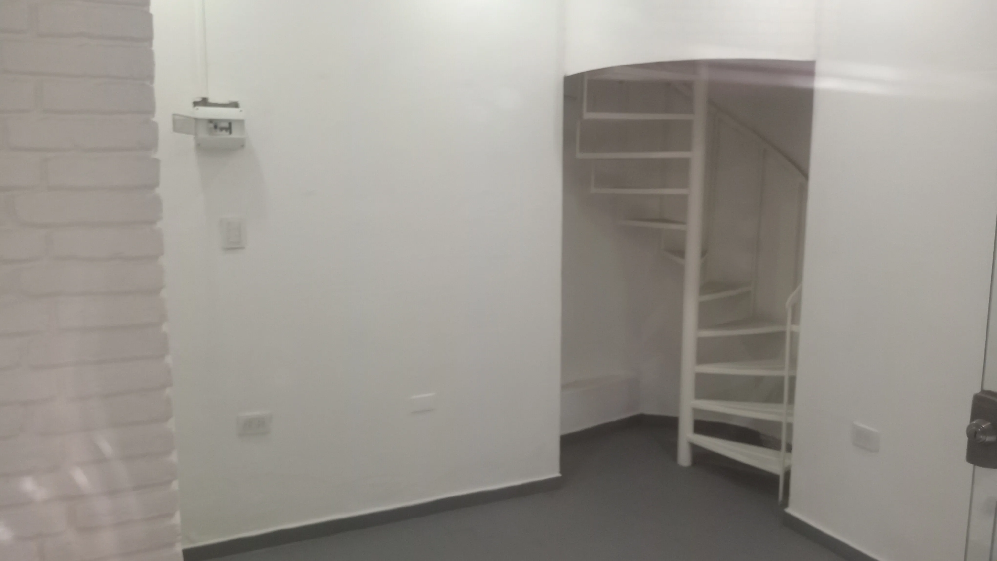 ALQUILO LOCAL COMERCIAL B° NUEVA CORDOBA