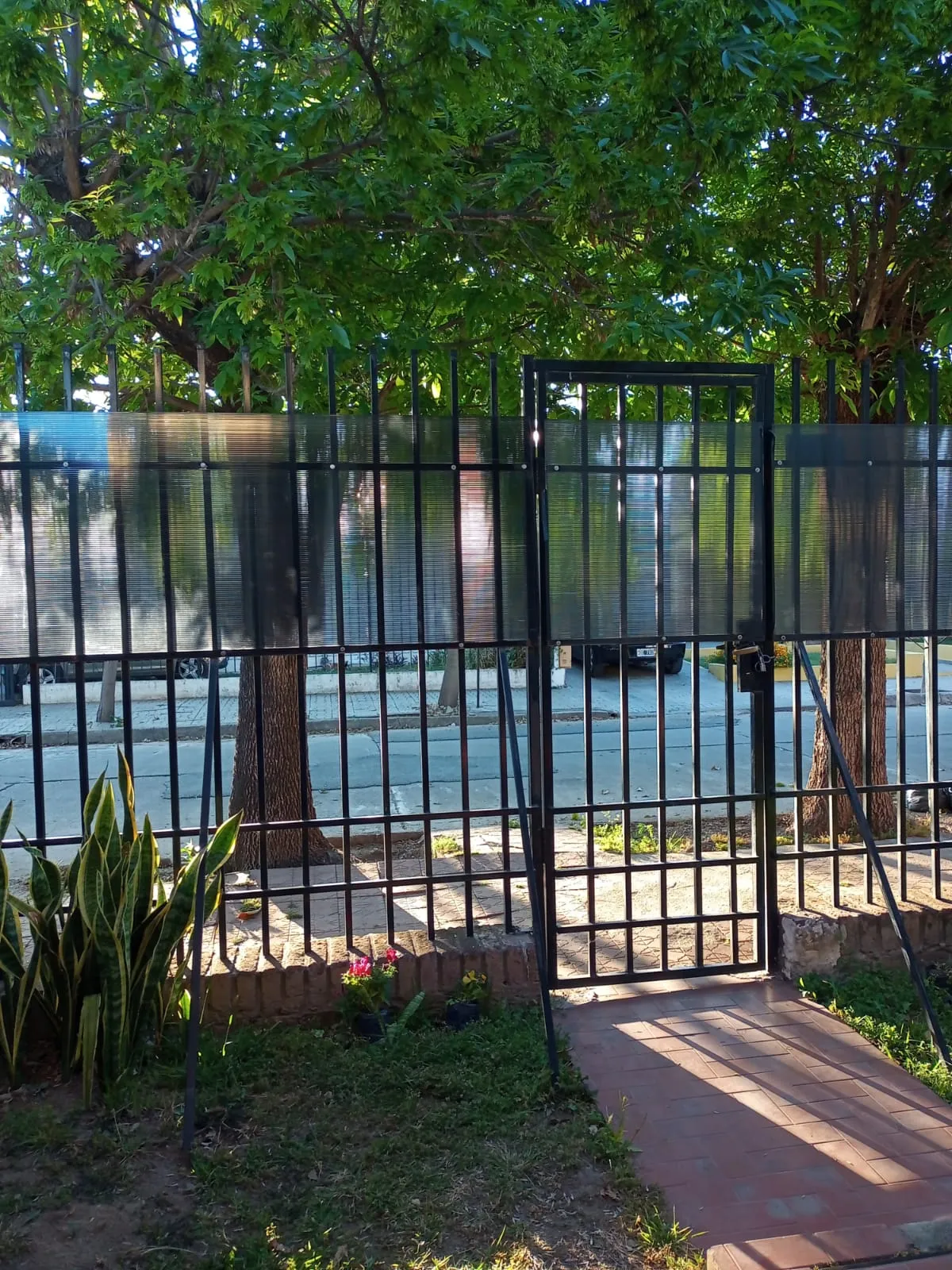 DÚPLEX 2 dormitorios - B° Parque Horizonte - zona sur - Excelente